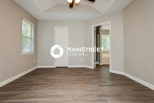 Building Photo - 3 Bedroom Pet-Friendly Home in Covington, GA with Main Street Renewal