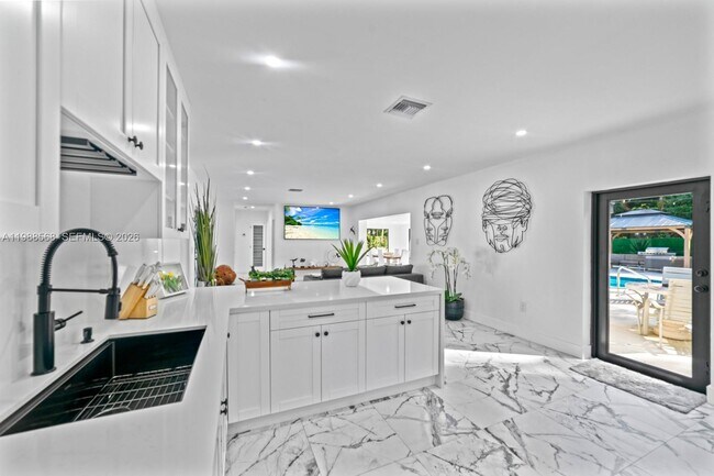 Building Photo - 1730 NE 137th Terrace