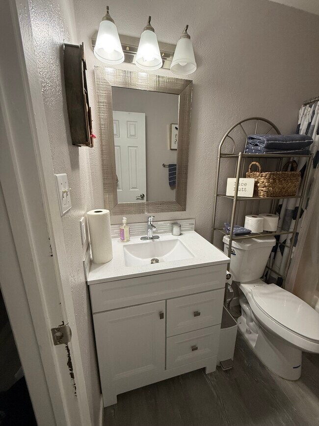 Building Photo - 7309 W Hampden Ave