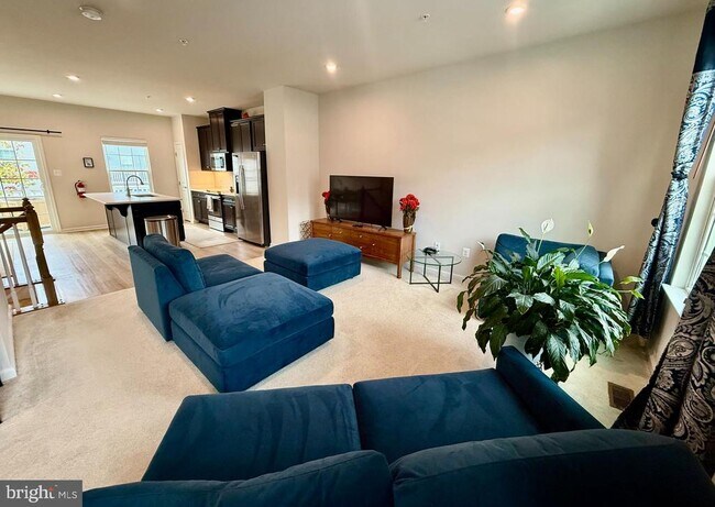 Building Photo - 70 Caswell Dr