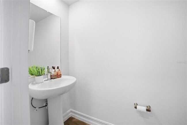 Building Photo - 11534 72nd Pl E