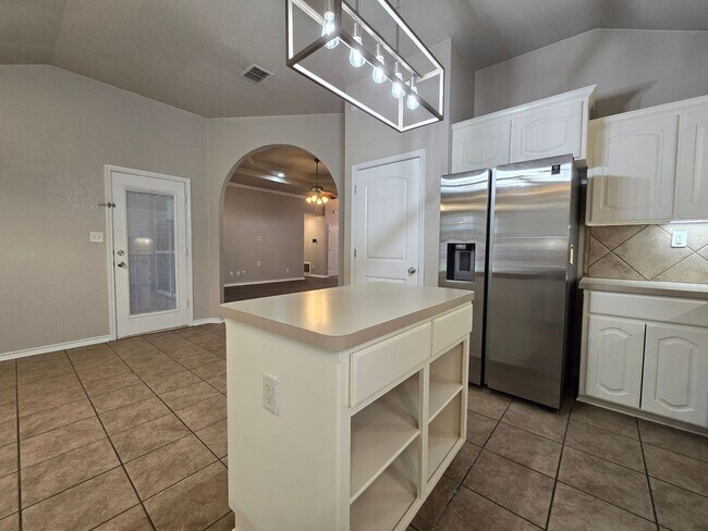 Building Photo - 5609 Hunters Ridge Trail