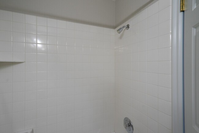 Building Photo - 2 Bedroom & 2 Bath Available in St. George!