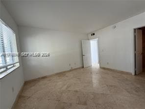 Building Photo - 8435 Crespi Blvd