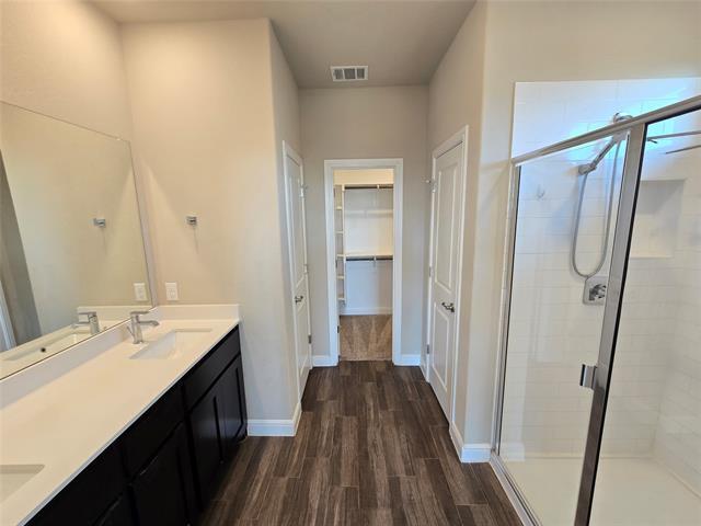 Building Photo - 1233 Bosque Ln