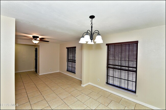 Building Photo - 4504 R J Lunn Ct