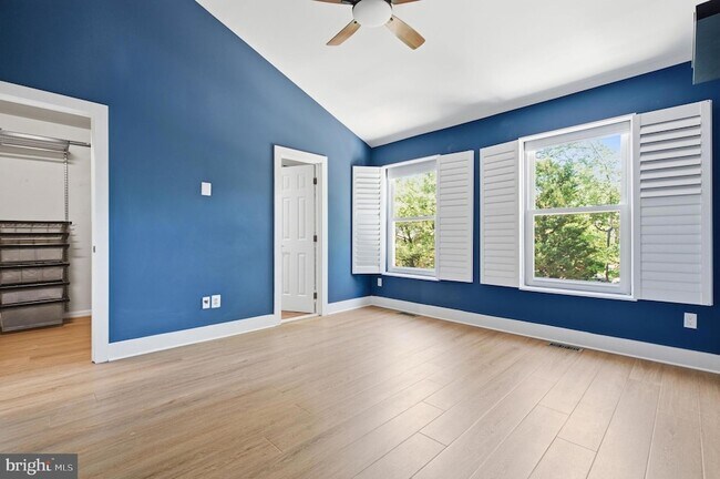 Building Photo - 12087 Edgemere Cir