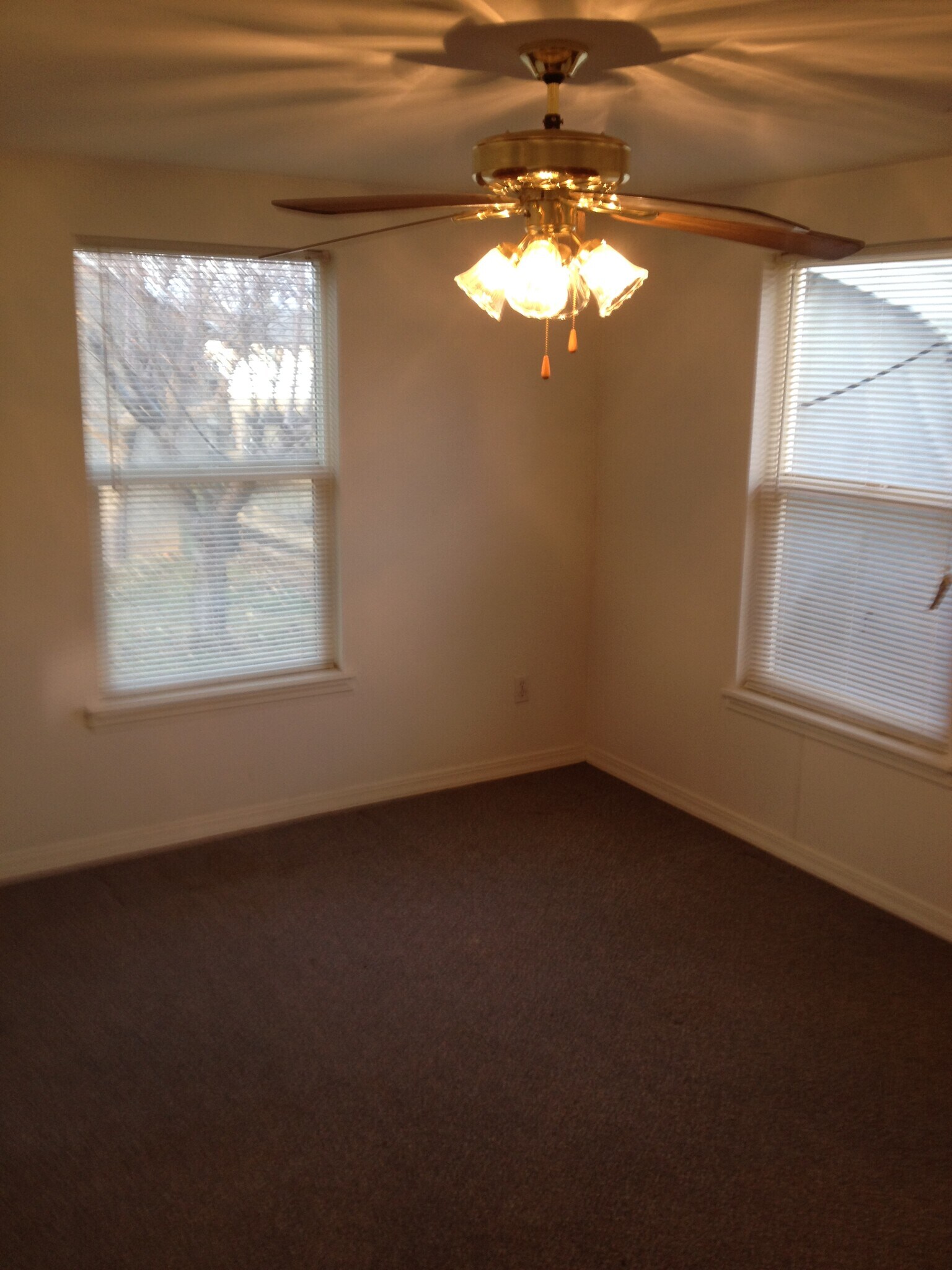 Building Photo - 8810 W Cory Ln