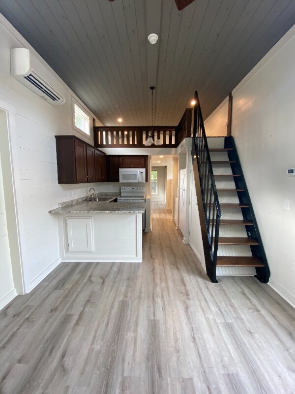Building Photo - 9 Tiny Home Cir