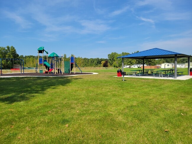 Building Photo - 9080 Windward Dr