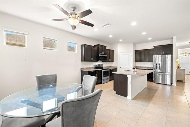 Building Photo - 13562 Paddington Wy