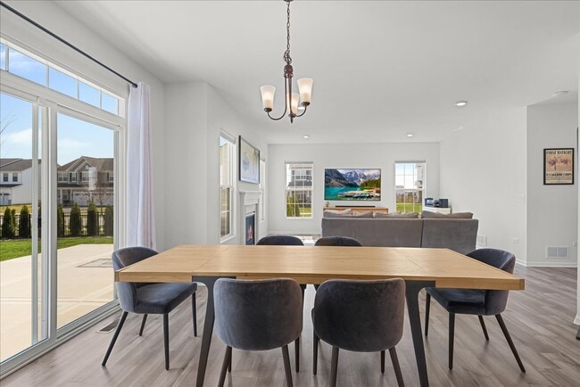 Building Photo - 15312 S Sawgrass Cir