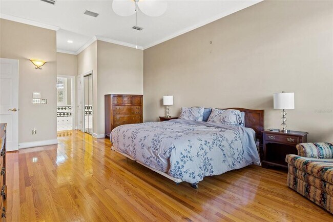 Building Photo - 6445 Renwick Cir