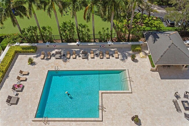 Building Photo - 3301 Bayshore Blvd