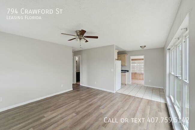 Building Photo - 794 Crawford St