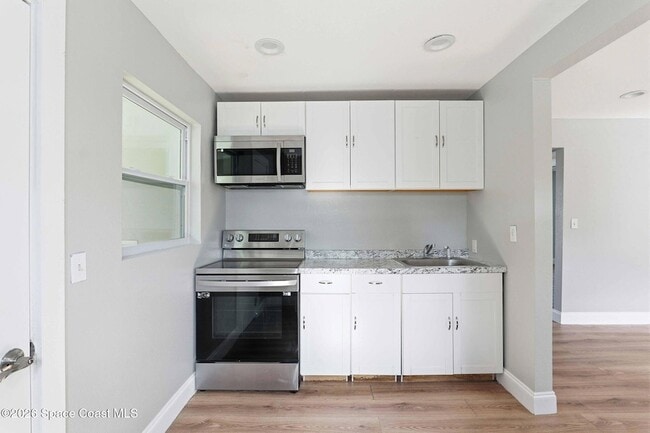 Building Photo - 1610 Craig Ave