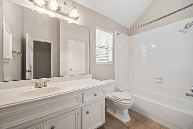 Building Photo - 8415 Trophy Pl Dr