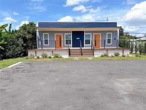 Building Photo - 409 W Carroll St