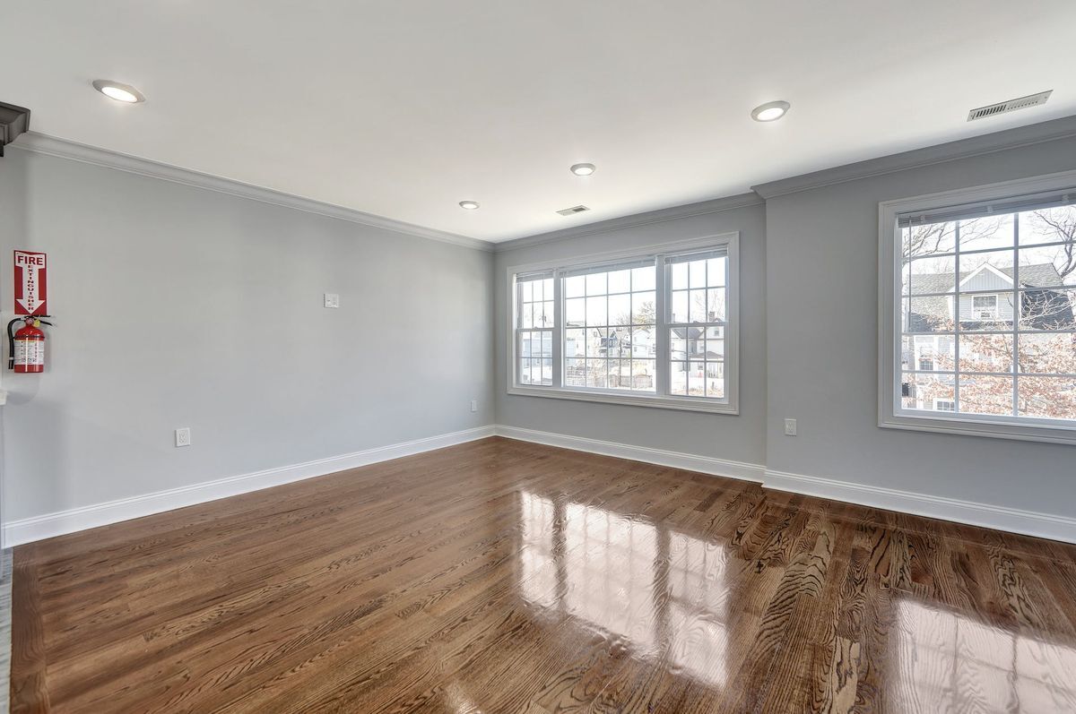 Building Photo - 126 N 15th St