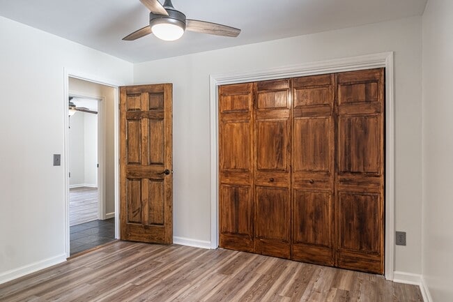 Building Photo - 980 Monticello Dr