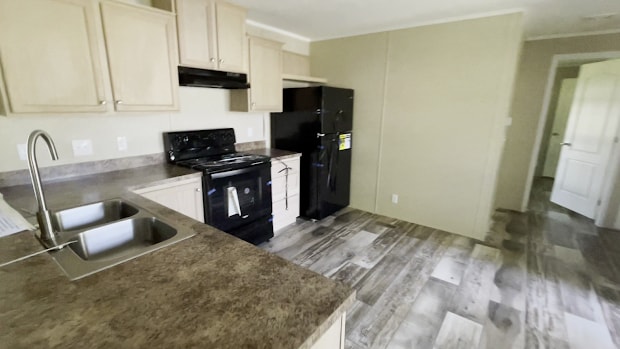 Building Photo - Your Mobile Haven: Almost Brand-New Home for You