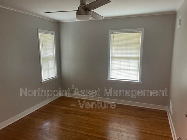 Building Photo - 1026 Linwood Rd