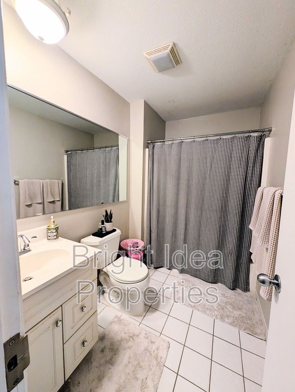 Building Photo - 2710 Upland Ct