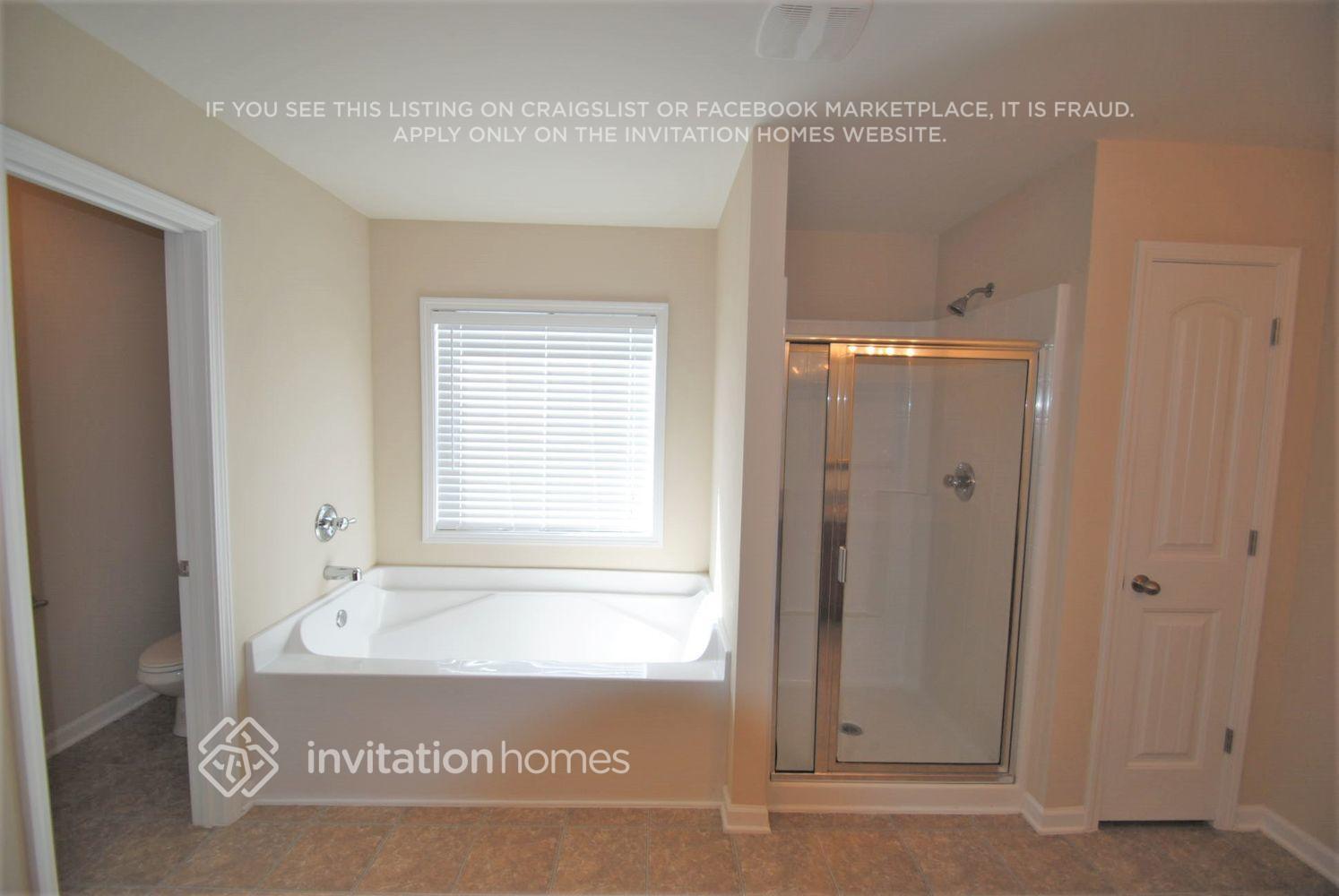 Building Photo - 2604 Bluestone Dr SW