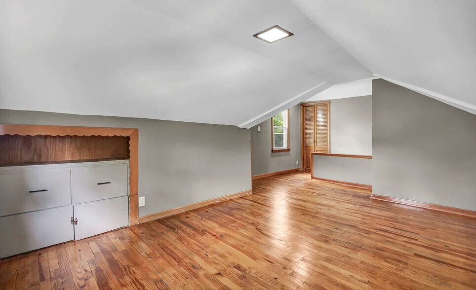 Building Photo - 3516 Park Dr