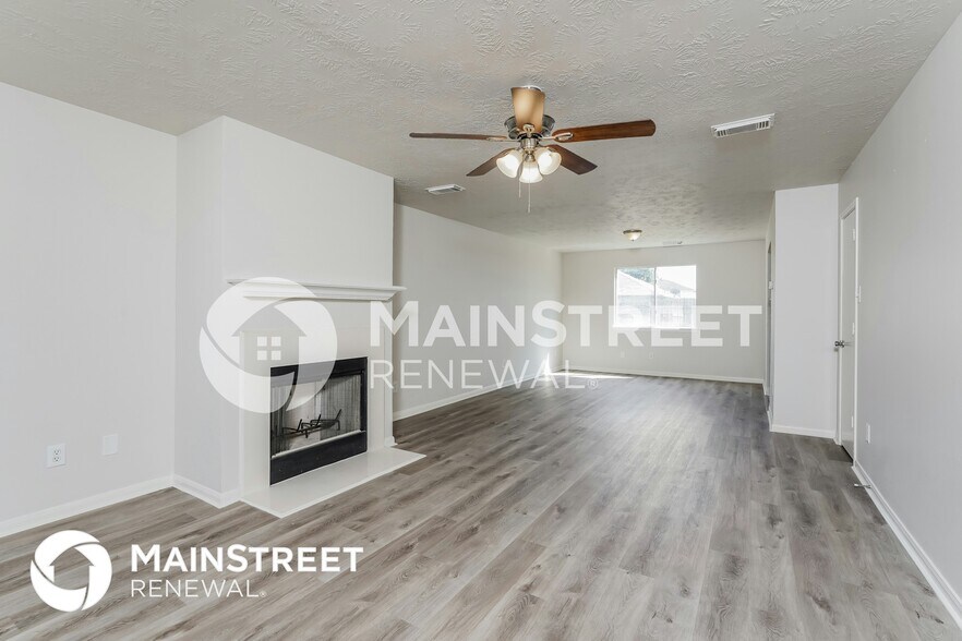 Building Photo - 12215 Bowsman Dr