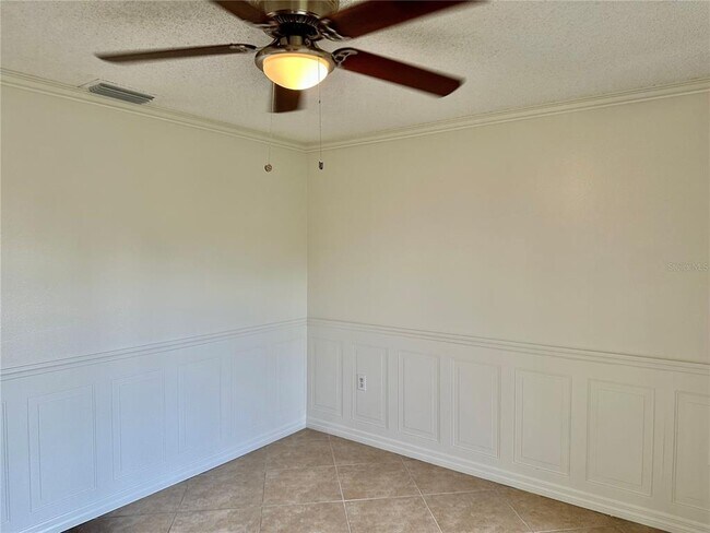 Building Photo - 12217 Buttonwood Row