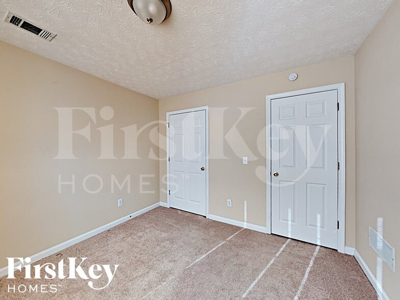 Building Photo - 85 Harvard Dr