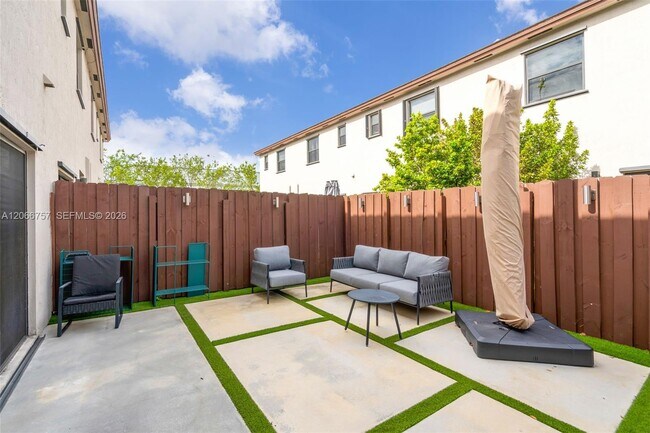 Building Photo - 21444 2nd Path