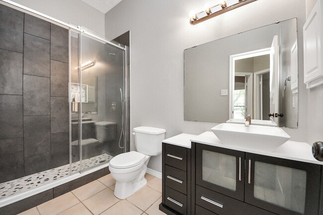 Building Photo - 10118 Heron Meadows Dr