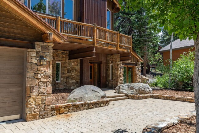 Building Photo - Winter Rental – $14,000/month (6-Month Lease)