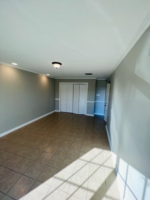 Building Photo - 208 Dale Ave