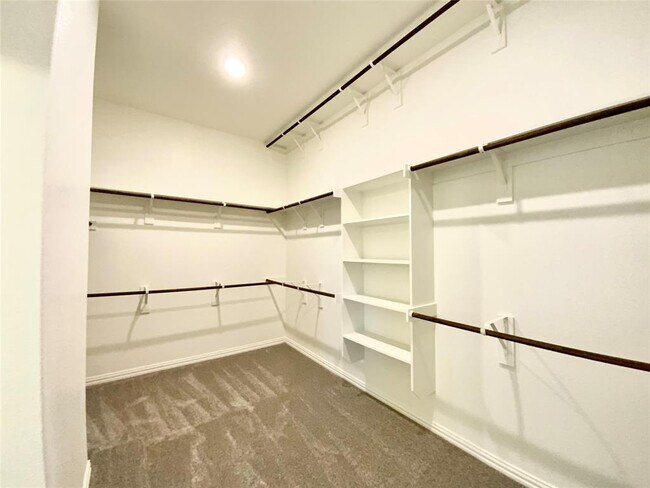 Building Photo - 247 Du Bois Ln