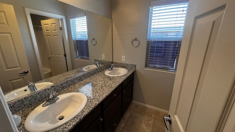 Building Photo - 2296 Sky Island Dr