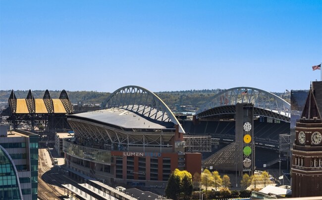 Building Photo - Incredible Pioneer Square Studio Available Now!