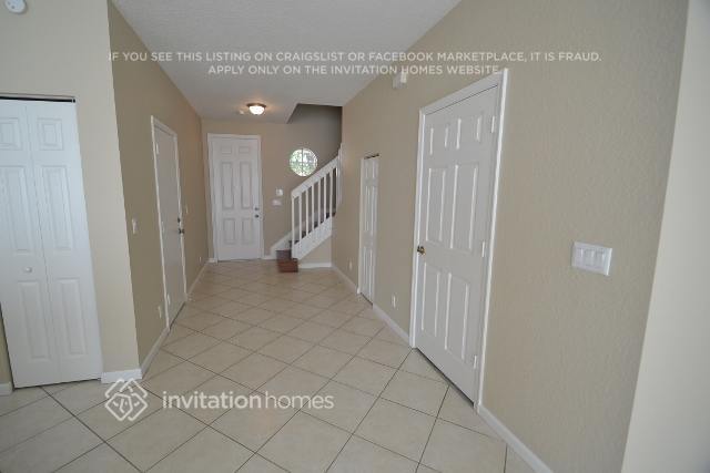 Building Photo - 2781 S Evergreen Cir