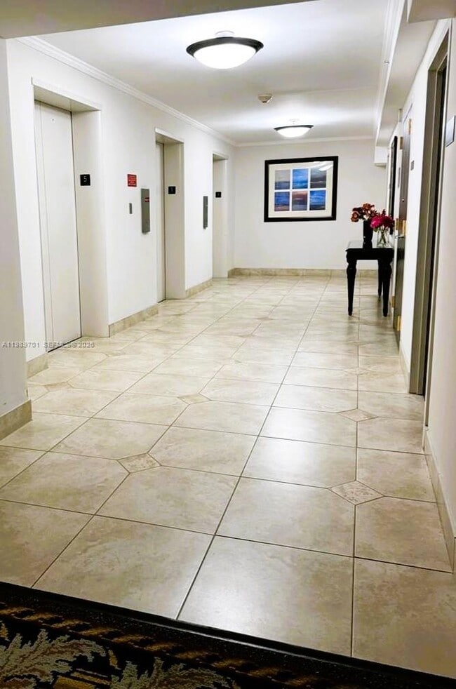 Building Photo - 2851 NE 183rd St