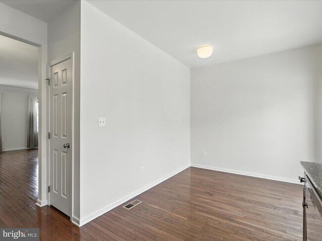Building Photo - 42896 Pamplin Terrace