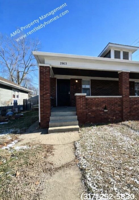 Building Photo - CENTER TOWNSHIP! ** SECTION 8 ACCEPTED**  2 BEDROOM/1 BATH HOME AVAILABLE NOW!!