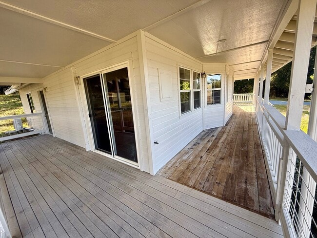 Building Photo - 16083 Indian Springs Ranch Rd