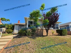 Building Photo - Gorgeous Turnkey 4 BD / 2.5 BA Home in Hawthorne