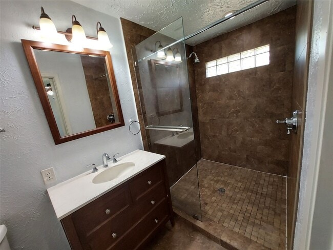 Building Photo - 3807 Quiet Pl Dr