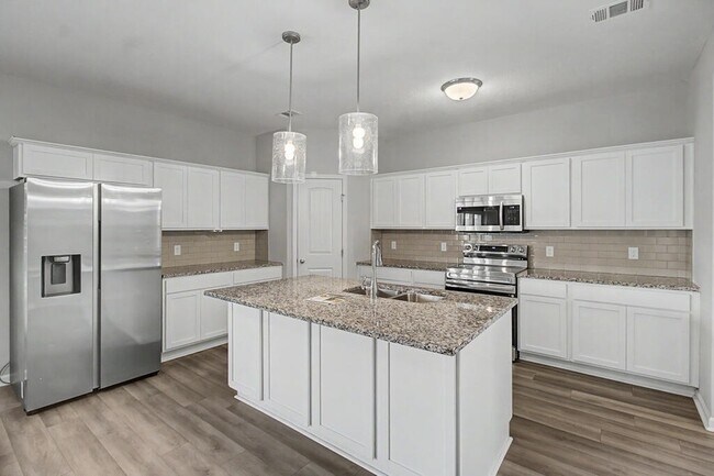 Building Photo - 69 Herty Ln