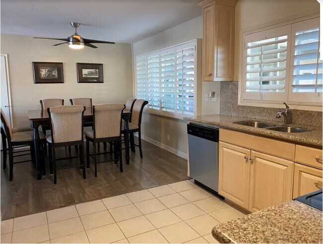 Dining Room - 711 Lido Park Dr