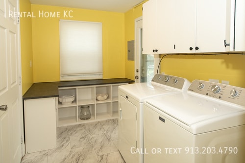 Building Photo - 6217 Glenwood-