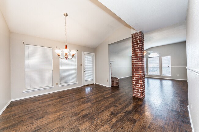 Building Photo - 3724 Chaddybrook Ln